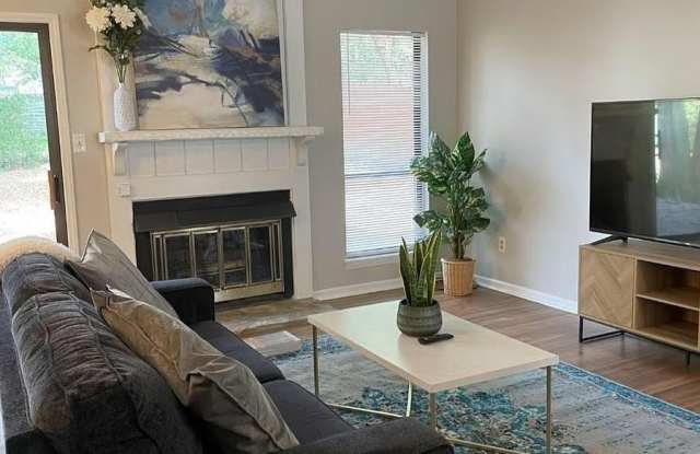 11421 Kingfisher Drive