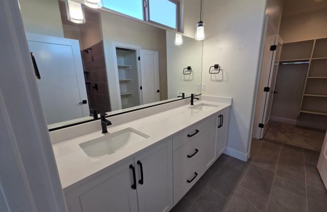 VIEWS from EVERY ROOM!