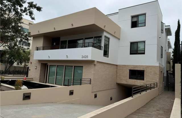 2428 E Del Mar Boulevard