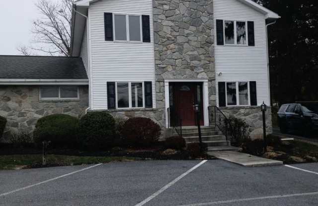 Photo of 1402 QUENTIN Road unit: Suite A