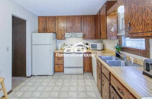 420 Arion Street East