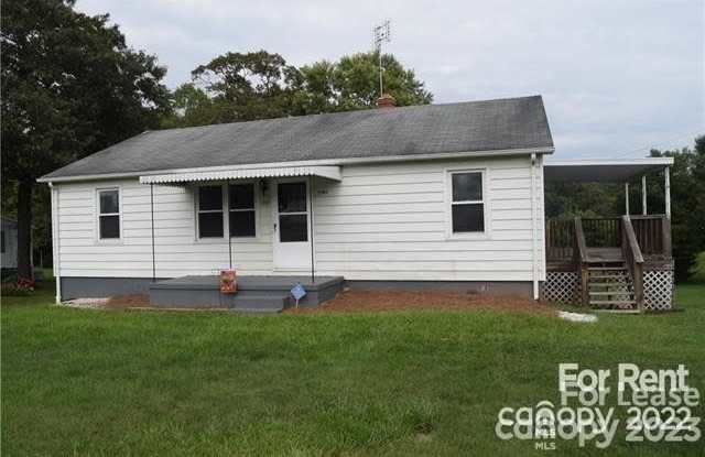 1161 30th Street SW - 1161 30th Street Southwest, Long View, NC 28602