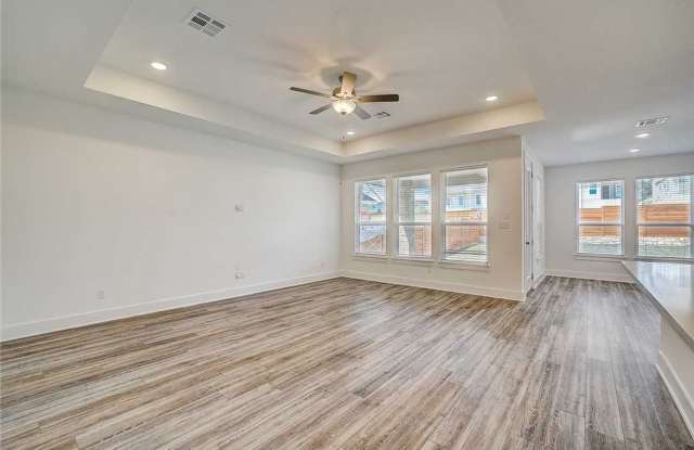 Check Out this 3/2 in Leander