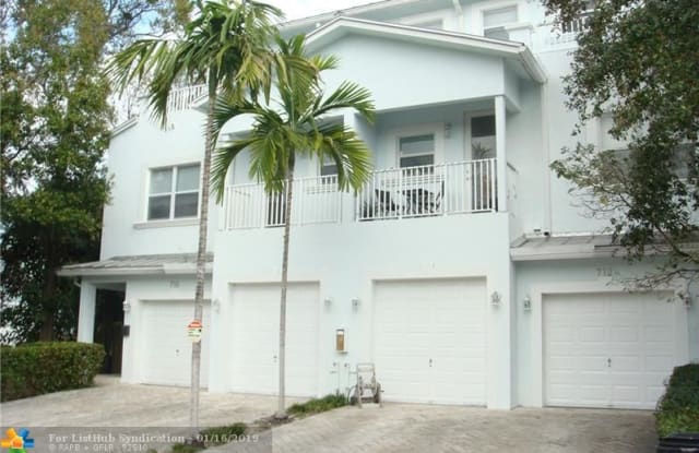 712 SW 9th Ter - 712 SW 9th Ter, Fort Lauderdale, FL 33315