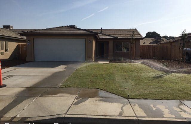 505 Salazar Ave - 505 Salazar Avenue, Bakersfield, CA 93307