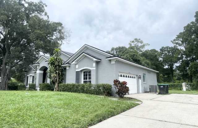 Beautifully Renovated 4/3 Home ~ East Orlando ~ Fenced Yard ~ No HOA!