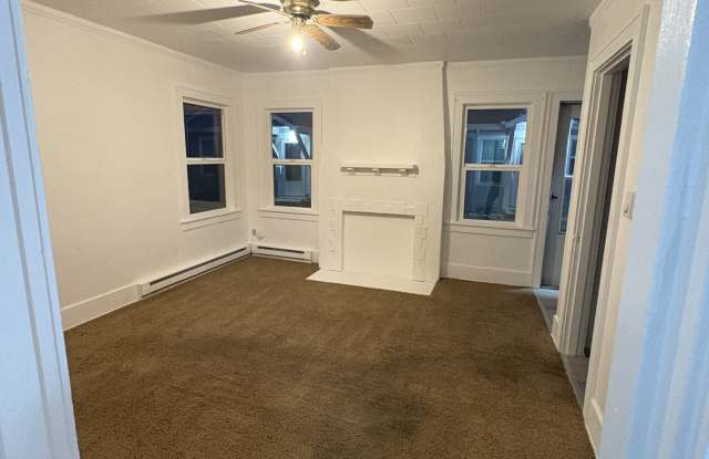 1242 Chemeketa Street Northeast