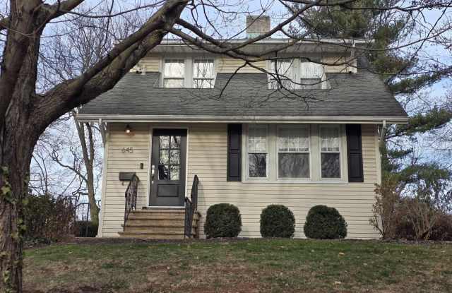 Photo of 645 Kimball Avenue