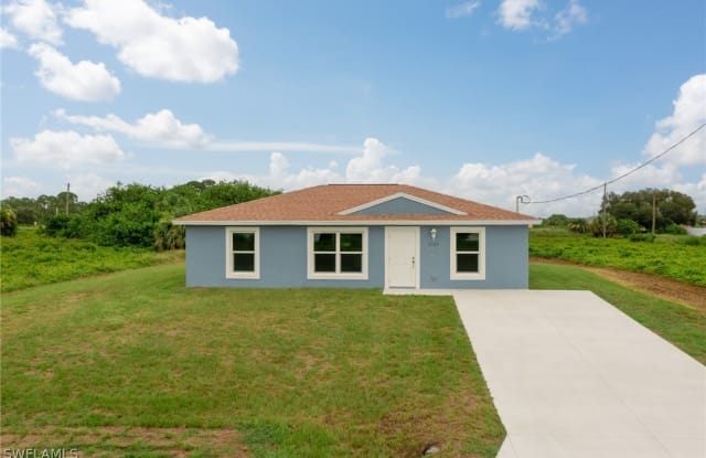 7020 Gill Circle - 7020 Gill Circle, Port LaBelle, FL 33935