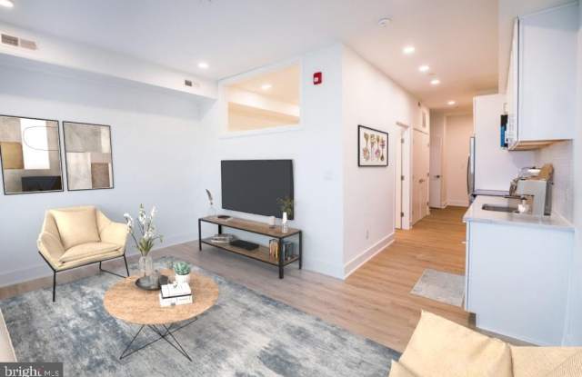 1324 FRANKFORD Avenue unit: 409