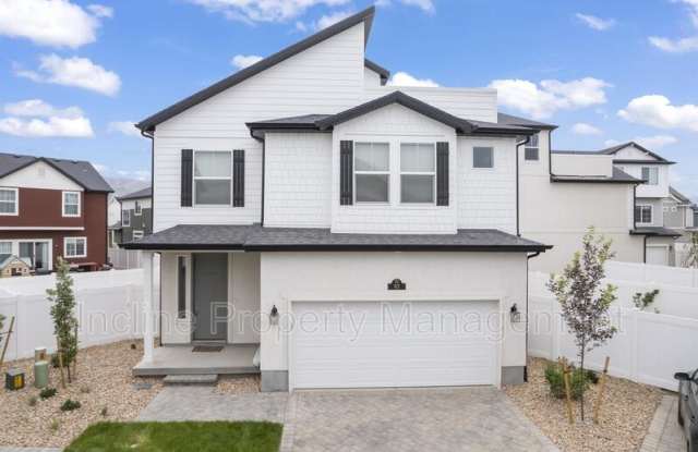 97 E Polaris Dr