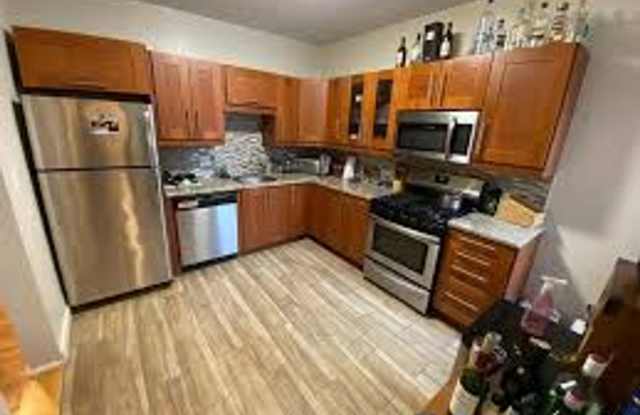 Luxury Apt in Perfect Brookline Location! Laundry in Unit! Pro Managed