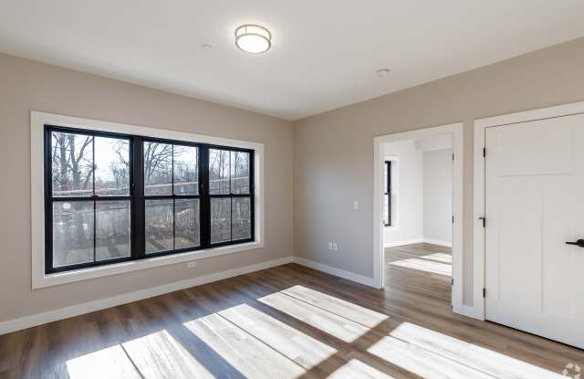 Photo of 401 Albany Turnpike - 202