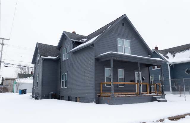 Photo of 1602 Kentucky Street unit: 1