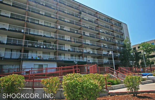4800 Hale Pkwy #303 Denver