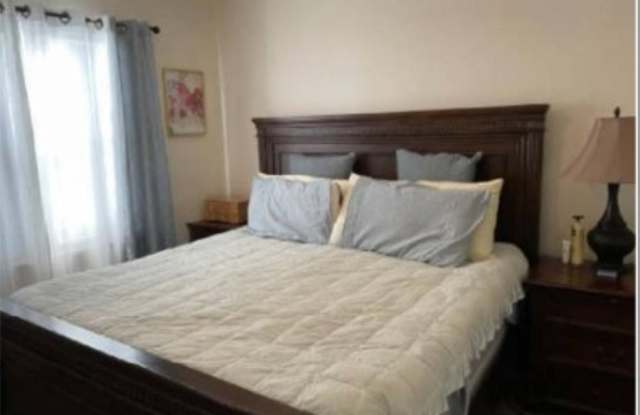 1487 Sherbrook Road - 1