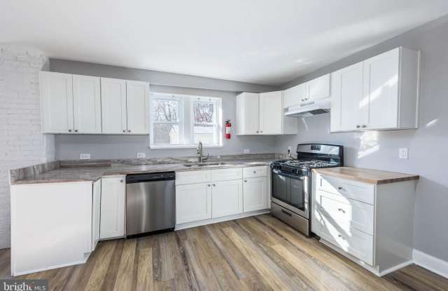 108 EDGEWOOD Road unit: 1