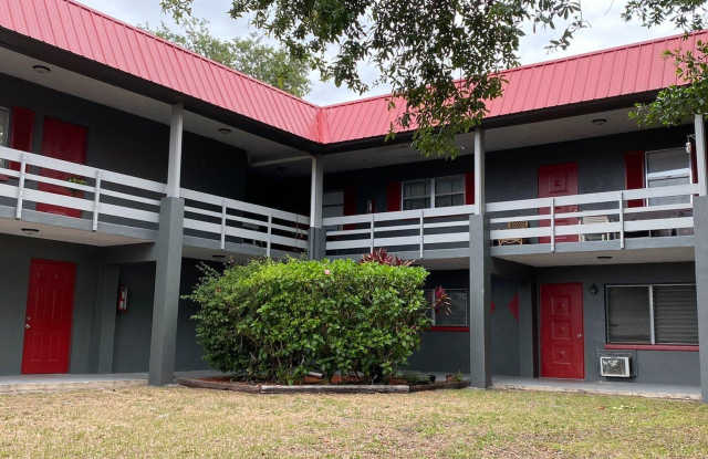 405 South Cirus Avenue