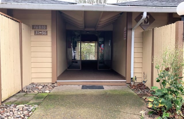 16810 SW Gleneagle Drive Unit #35 - 16810 Southwest Gleneagle Drive, Sherwood, OR 97140