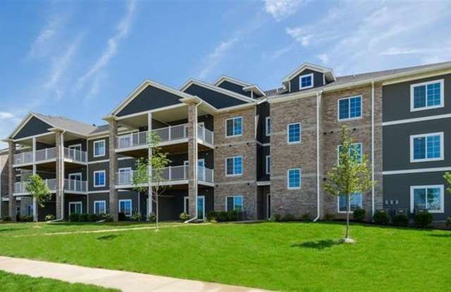 $1,650 | 2 Bedroom, 2 Bathroom Condo | Pets Allowed* | Available for Immediate Move In! - 2873 Spring Rose Circle, Coralville, IA 52241