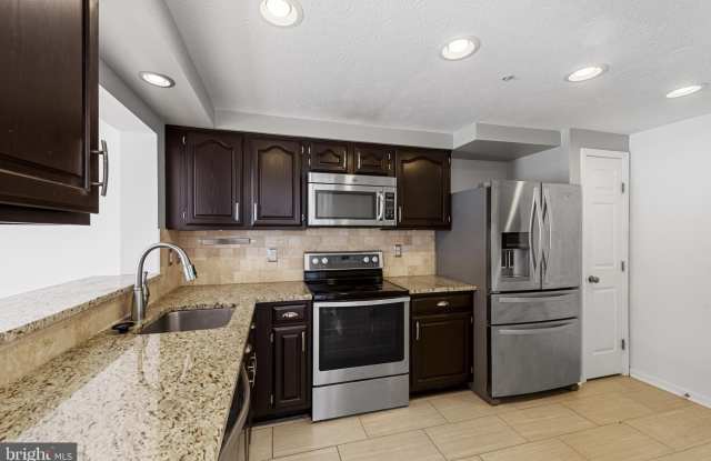 4122 MAPLE PATH unit: 55