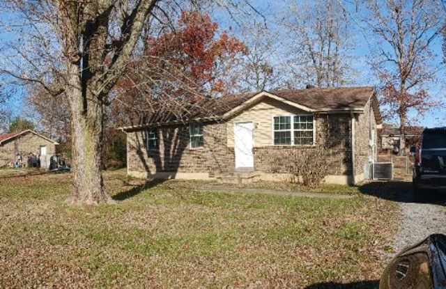 340 Woodale Drive - 340 Woodale Drive, Clarksville, TN 37042