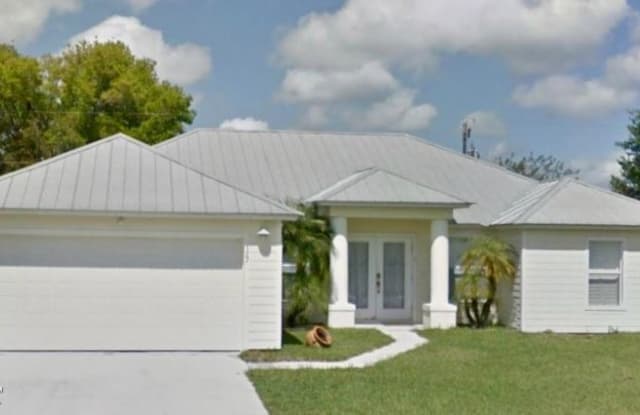 527 NW Avon Ave - 527 Northwest Avon Avenue, Port St. Lucie, FL 34983