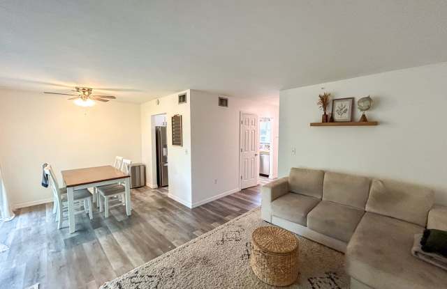 Photo of 1038 SW 6th Drive Unit A - Pet Friendly!