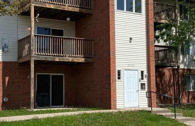 2 Bedroom 1 Bath Condo on East side of Iowa City