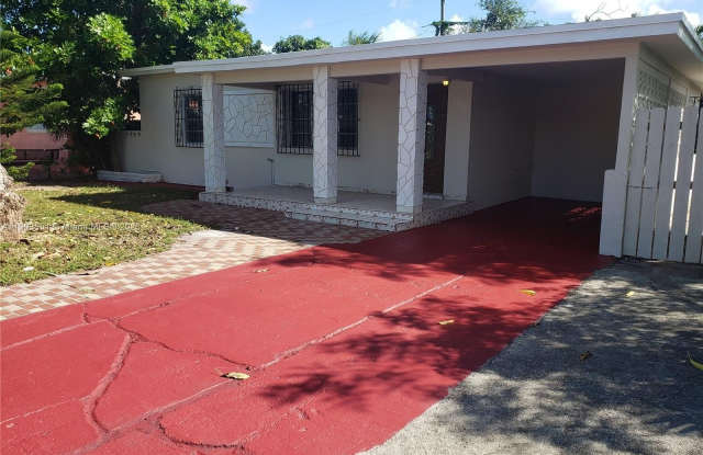 Photo of 1370 NW 116 TER