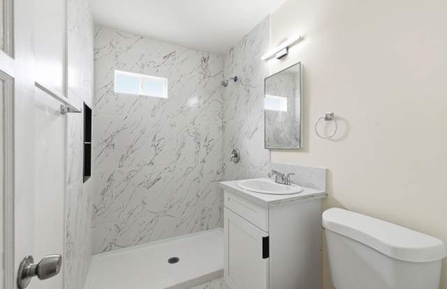 2BR Coastal La Jolla Apartment | Steps to Windansea Beach