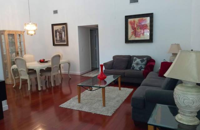 1768 W Sanderling Lane