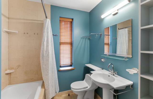 1208 West Chase Avenue