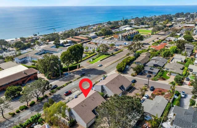West Del Mar Coastal Townhome | Ocean Views | Walk to the Beach