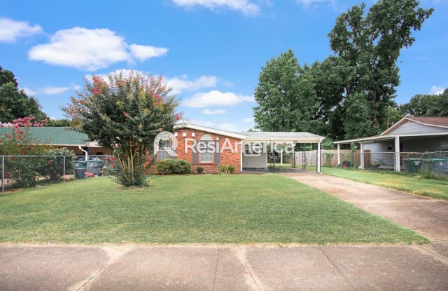 369 Pickett Rd - 369 Pickett Road, Memphis, TN 38109