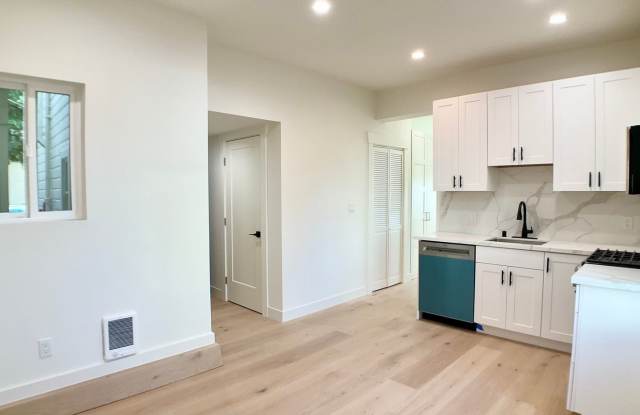 FULLY Remodeled. In-Unit W/D, Stainless Appliance Package, MODERN!