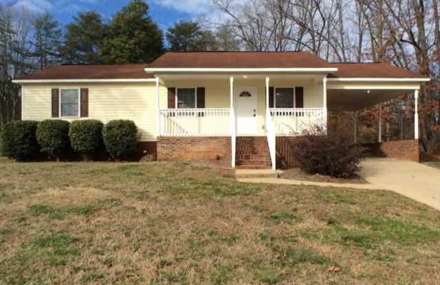 107 Robinson Drive - 107 Robinson Drive, Cherryville, NC 28021