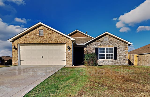 9801 E Swan Dr - 9801 East Swan Drive, Verdigris, OK 74019