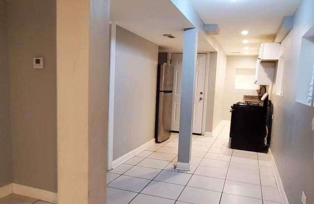 1629 S Trumbull Avenue