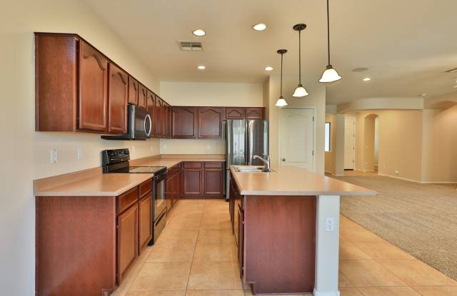 Amazing home 4 bed 2 bath with fireplace! - 11412 East Segura Avenue, Mesa, AZ 85212