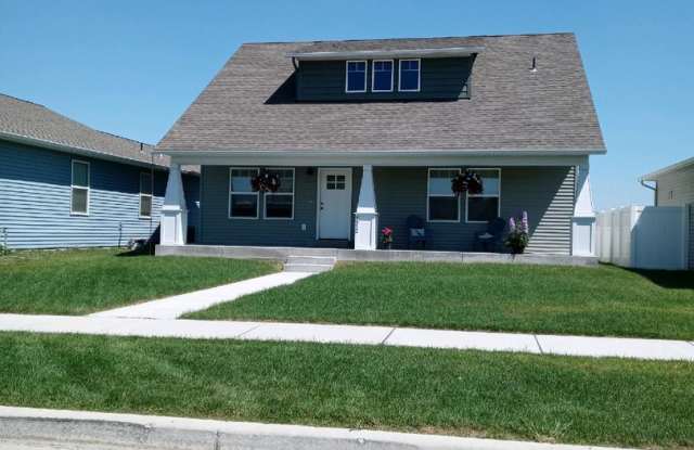 Beautiful Brand New Post Falls Home on the Prairie