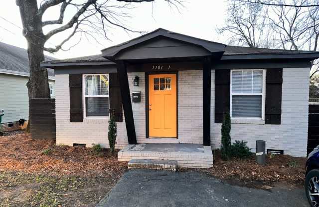 Beautiful 2 Bedroom Belmont Bungalow