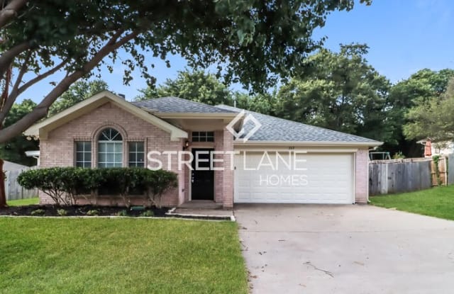 333 Sweetwater Drive - 333 Sweetwater Drive, Weatherford, TX 76086