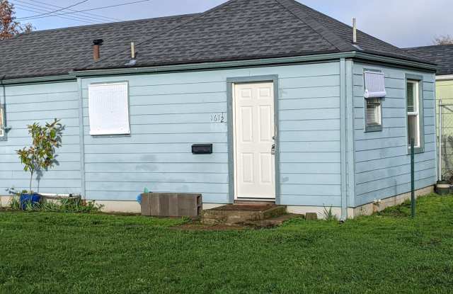 Nice Studio Apartment In Springfield!