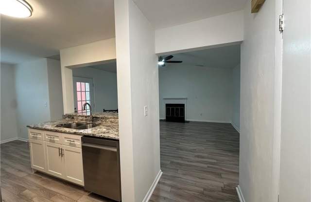 1833 Chantilly Court