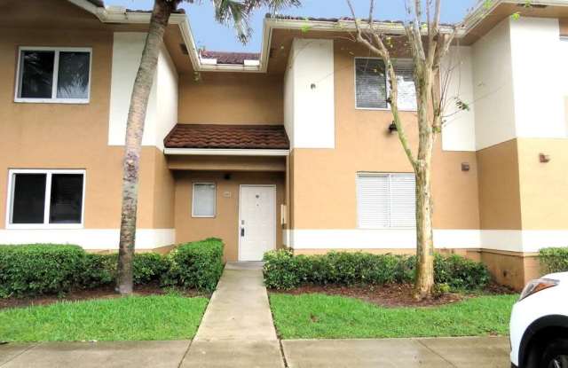 766 NW 91st Ter - 766 Northwest 91st Terrace, Plantation, FL 33324