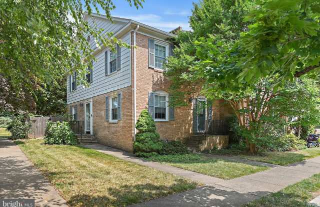 5267 LEESTONE Court