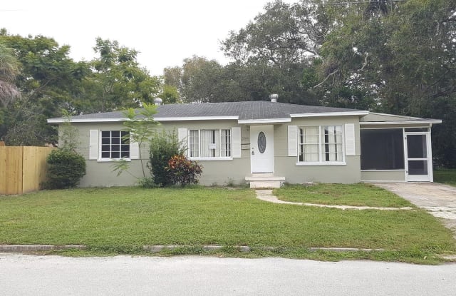 205 51st St N - 205 51st Street North, St. Petersburg, FL 33710