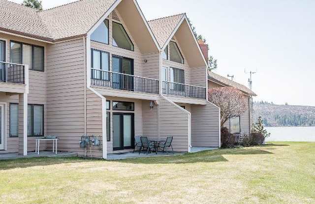 Photo of Lake front Condo in Harbor Isles