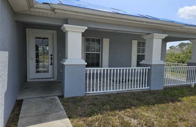 2015 Xelda Avenue N